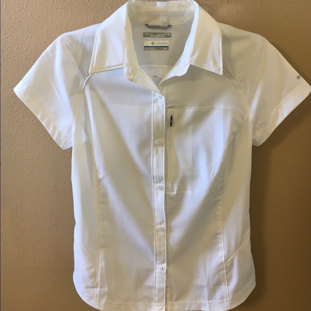 Columbia White Short Sleeve Omni-Shade Shirt S/P